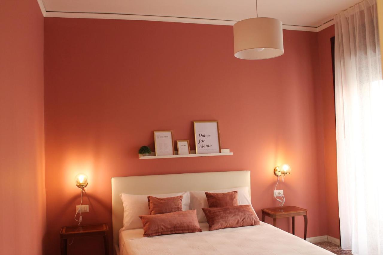 Bed and Breakfast Casa Hari à Salernes Extérieur photo